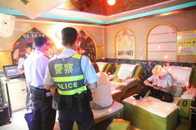 挂羊头卖狗肉为客人提供色情服务赣州一沐足店被查警方：当场抓获4人传唤店主